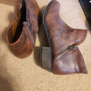American Rag Abby Ankle Booties Chocolate 9M